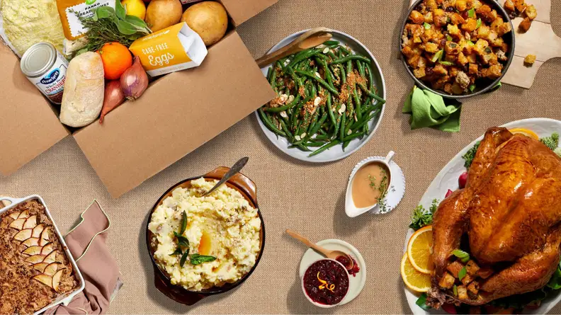HelloFresh's press image of Thanksgiving table