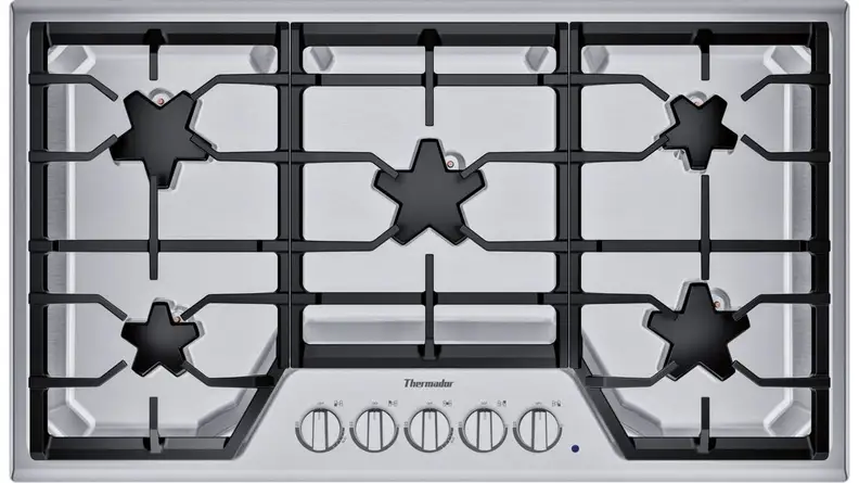 The Thermador SGSX365TS gas cooktop is spacious and can easily accommodate multiple pots and pans at the  same time.