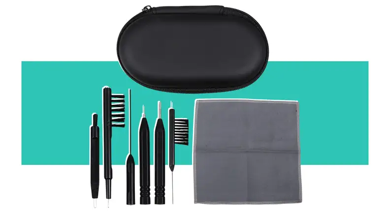 Etereauty hearing aid cleaning kit with a case, several brushes, and a cleaning cloth