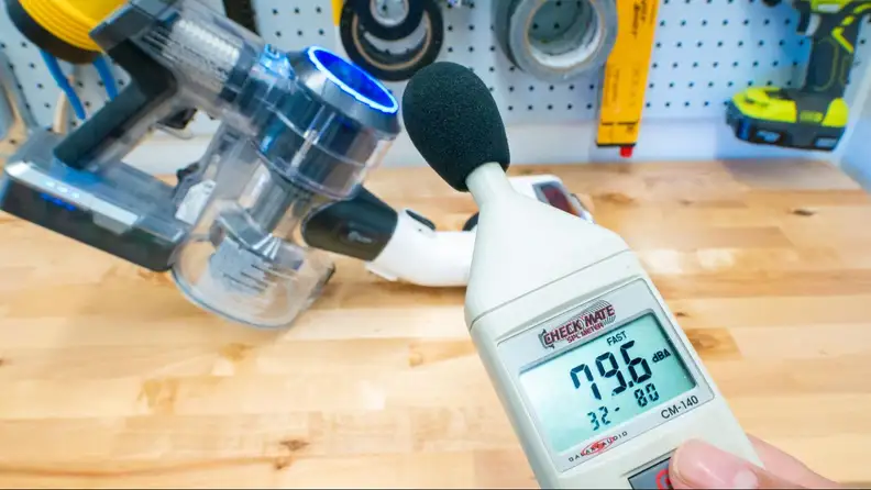 Sound meter measuring the loudness of the Tineco Pure One S11.