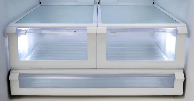 Even at their most retentive, the Kenmore 70343's crisper drawers were rather disappointing.