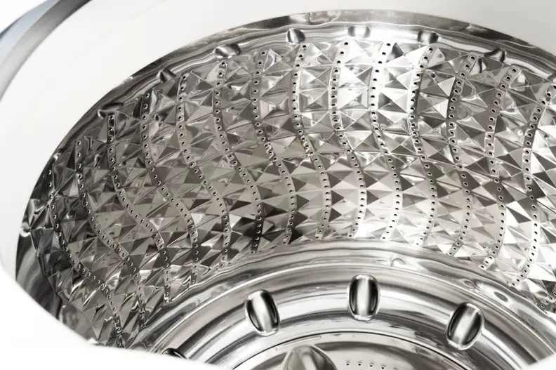 The wavy pattern helps clean and protect your clothes.