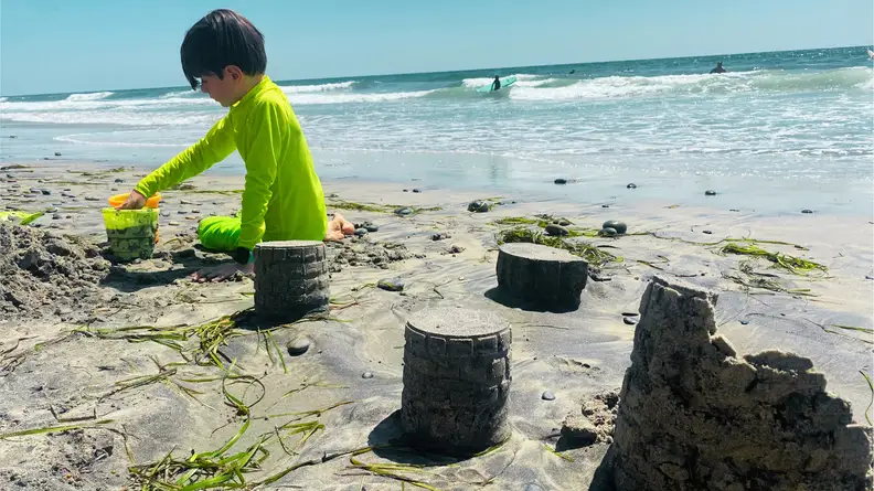 This beach toy makes it easy for kids (and adults) to create detailed sandcastles that look like they were crafted from stone.