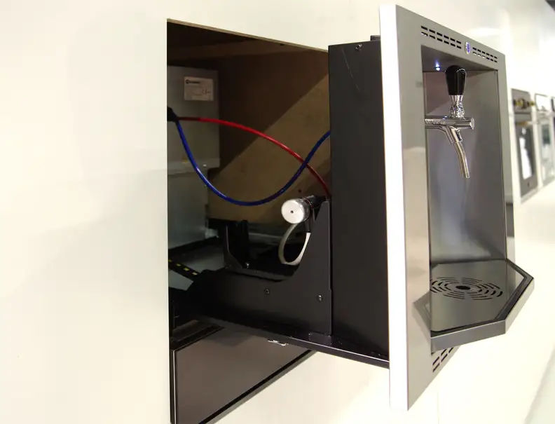 Smalvic In-Wall Built-In Beer Tap Open