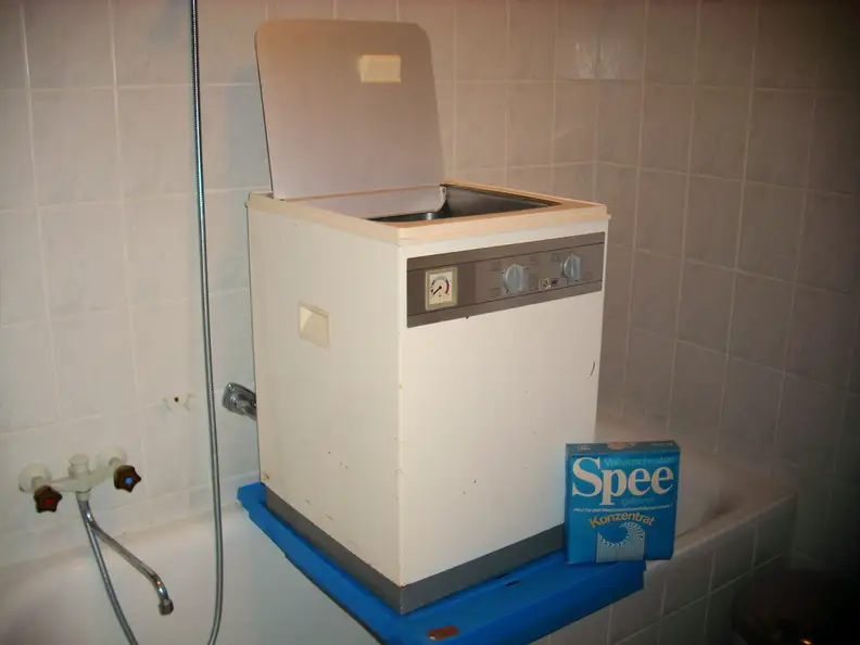 A WM 66 washer and Spee detergent