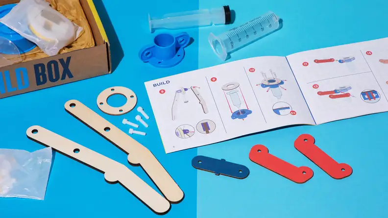 CrunchLabs kit unboxing