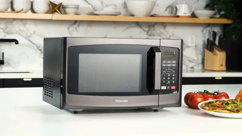 This inexpensive microwave also has a smart sensor