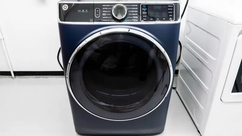 A shot of the exterior of the GE GFD85ESPNRS dryer.