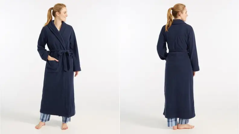 Fight the winter chill in this cozy fleece robe.