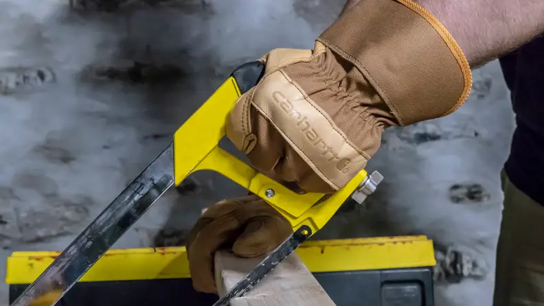 Best gifts for dad: Carhartt A518 work gloves