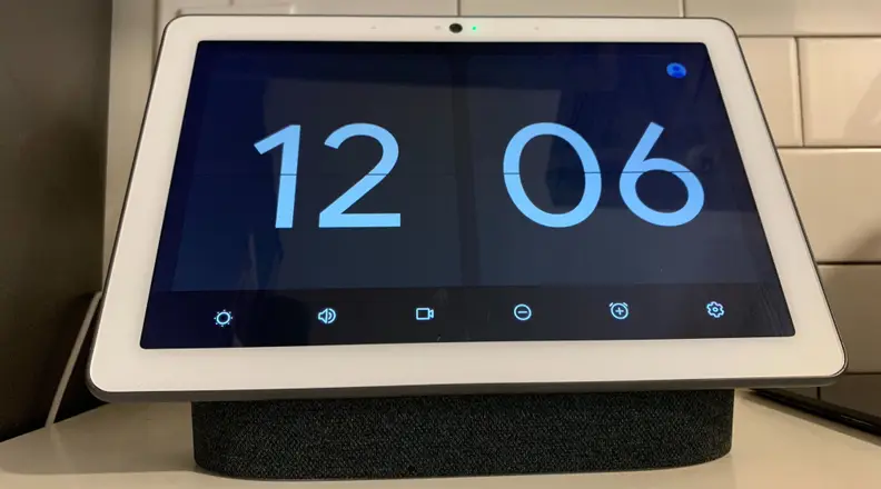 Google's Nest Hub Max smart display shows the time
