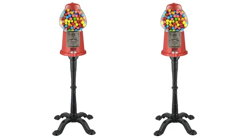 Two images of gumball machine
