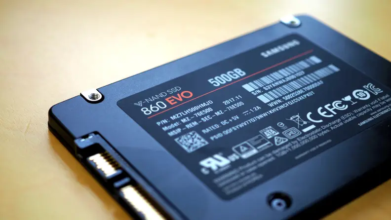 A photo of the Samsung 860 EVO SSD
