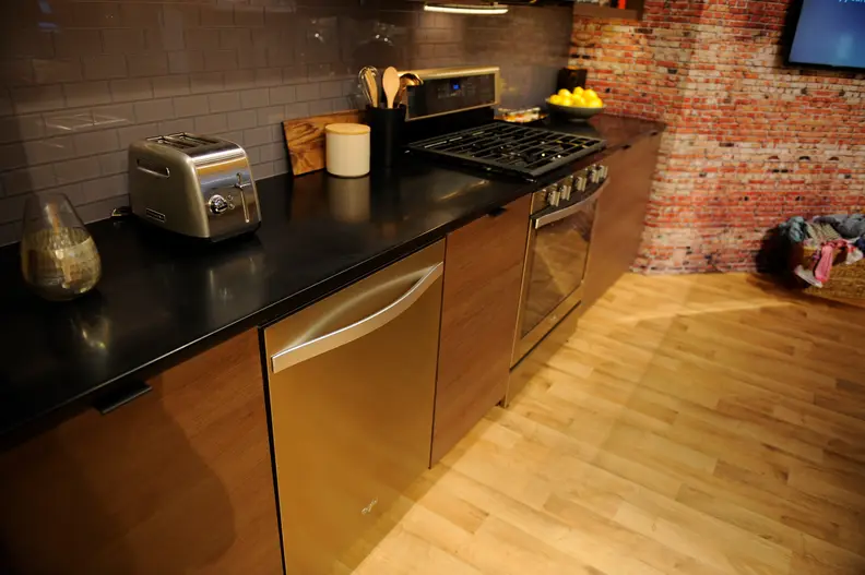 Sunset Bronze dishwasher and oven