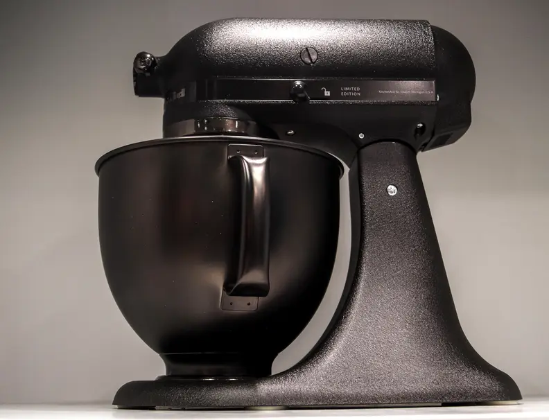Though it might be a bit imposing for the average kitchen, the all-black look makes an immediate impact.