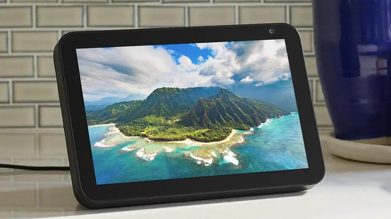 Echo Show 8 with an image of Hawaii on the screen.