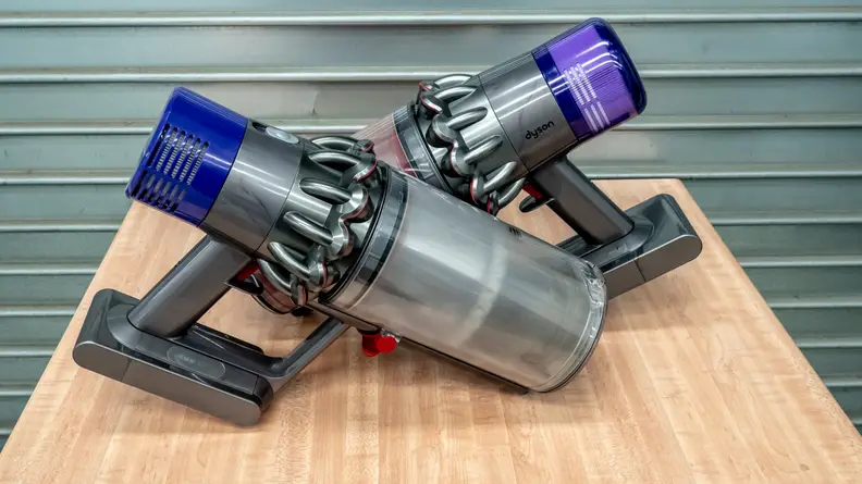 From the V10 onward, Dyson's cordless vacuums became elongated