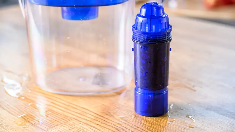 The Pur Standard filter can remove or reduce contaminants like chlorine, heavy metals (excluding lead), industrial chemicals and pharmaceuticals.