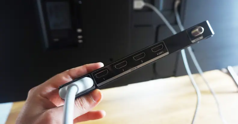 The Samsung MU8000 includes the OneConnect mini