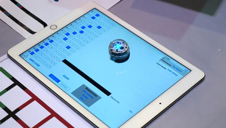 An example of the new programing system based on Google's Blockly.