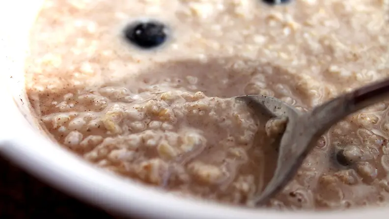 Oatmeal is one of the healthiest breakfast foods out there. [Credit: Flickr user "DeSegura89" (CC BY 2.0)]