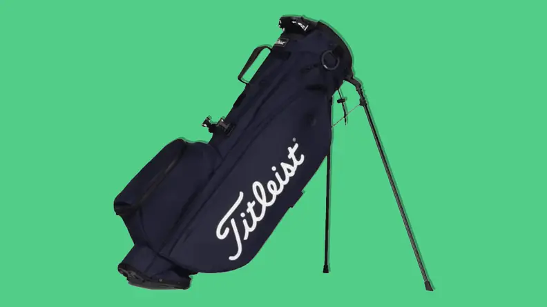 Titleist Players 4 Stand Bag on a green background.