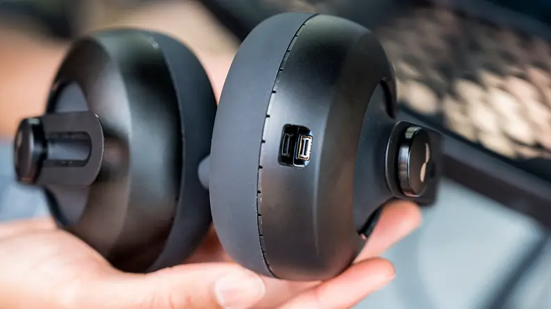 The charging port on the Nuraphones