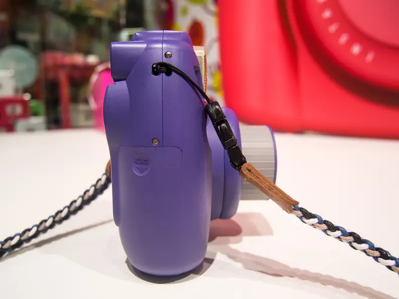 Instax Mini 8 (Grape) – Right Side