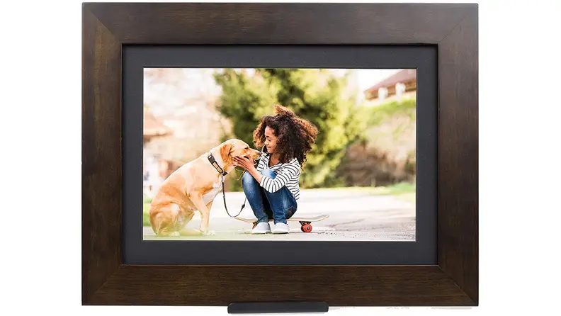 Brookstone PhotoShare Friends & Family Smart Frame