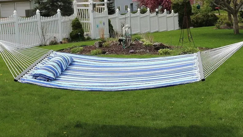It's up to you whether you share this spacious hammock with a friend.