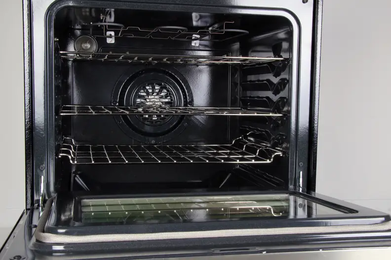 The 6.1-cubic-foot capacity oven did well in our evenness tests.