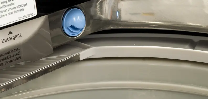 TurboWash gives the LG WT7700HVA another angle to spray your laundry from.