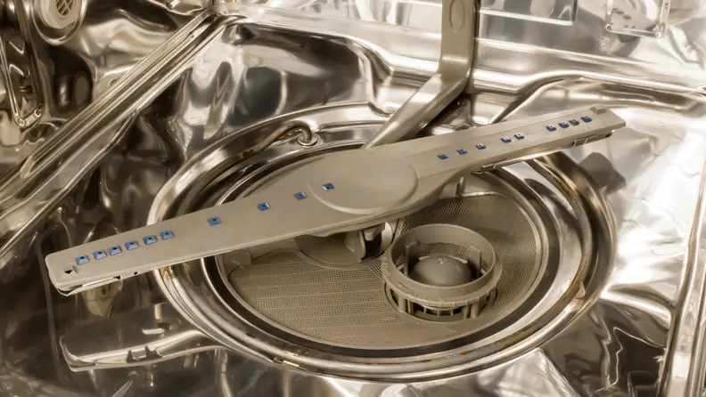 The Whirlpool WDT750SAHZ dishwasher's