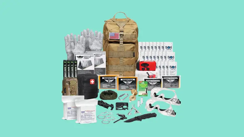 Everlit's 72 Hours Earthquake Bug Out Bag with its contents arrayed around it.