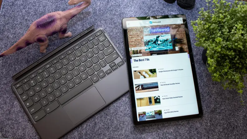 The the Duet 3 shown laying near its keyboard.