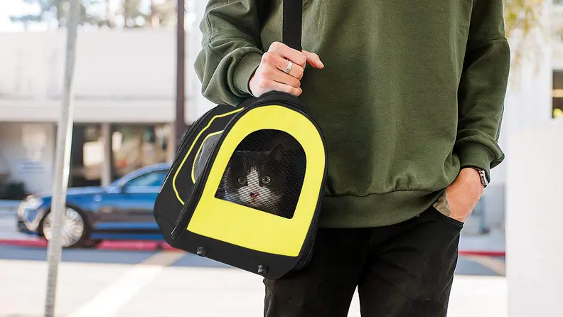 Pet Magasin Luxury Soft-Sided Cat Carrier