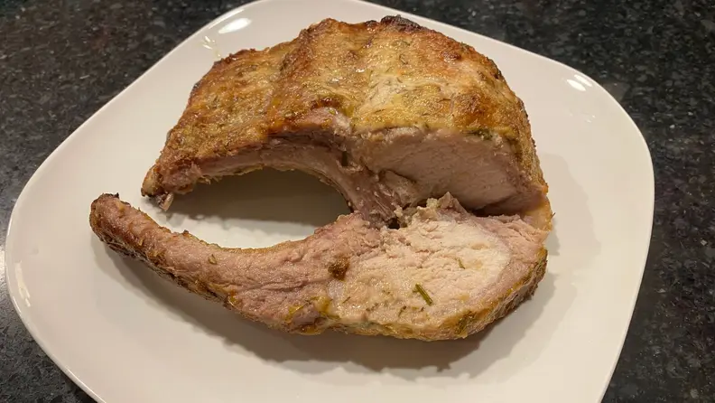 Campo Grande's pork option on a plate.