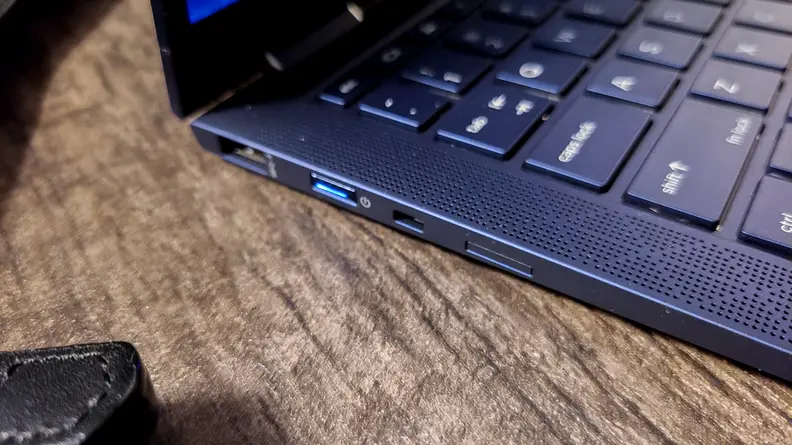 HP Elite Dragonfly G2 Ports