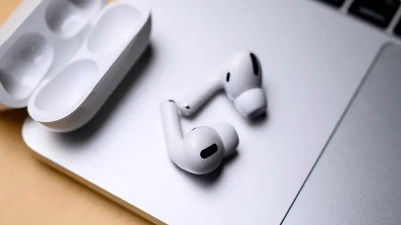 AirPods