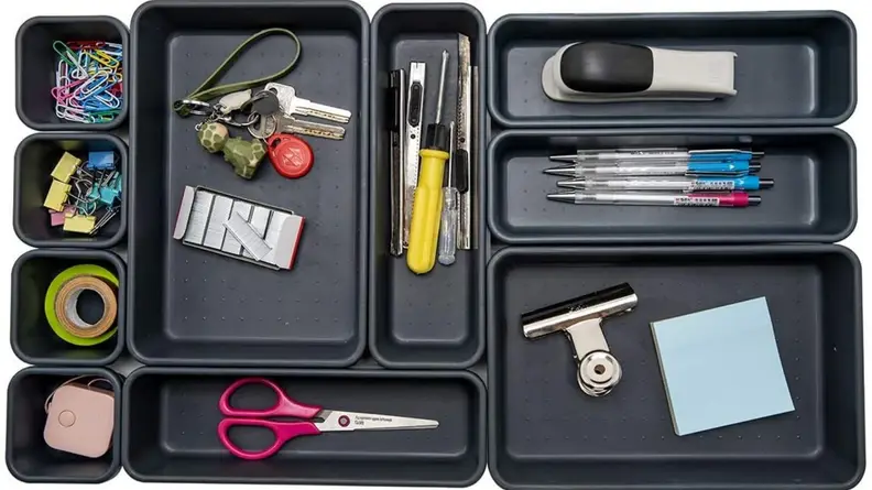 Desk organizer