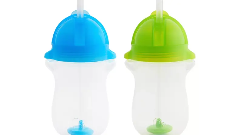 Despite claims of being leak proof, Munchkin's straw cups are an epic fail.