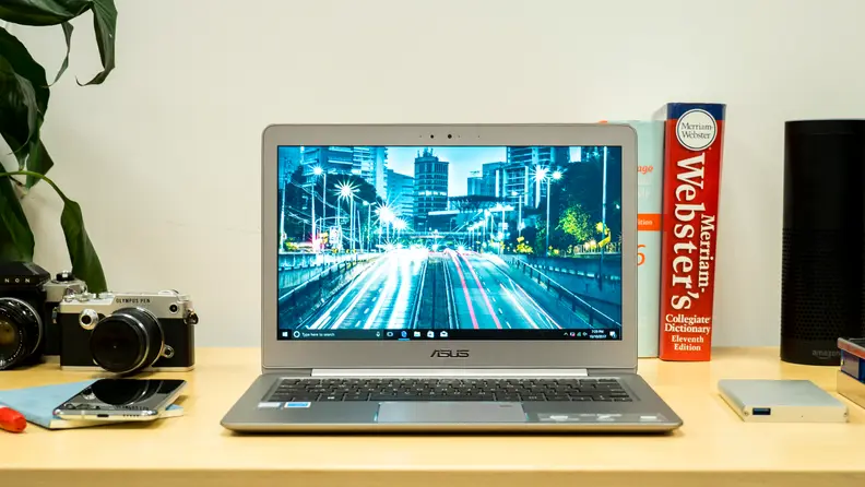 Asus ZenBook UX330UA Laptop