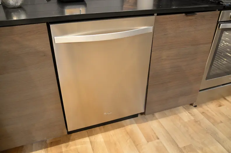 Sunset Bronze dishwasher