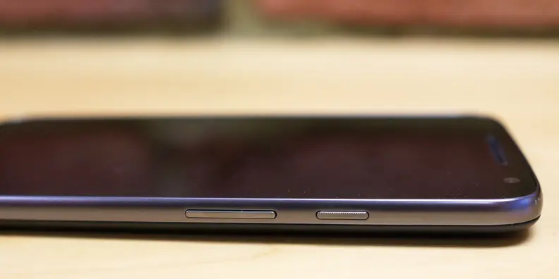 Motorola Moto G4 Play Buttons