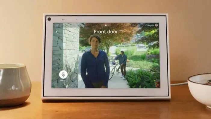 White Portal displaying feed from doorbell camera