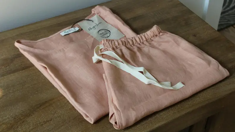 Set of pink linen pajamas from MagicLinen