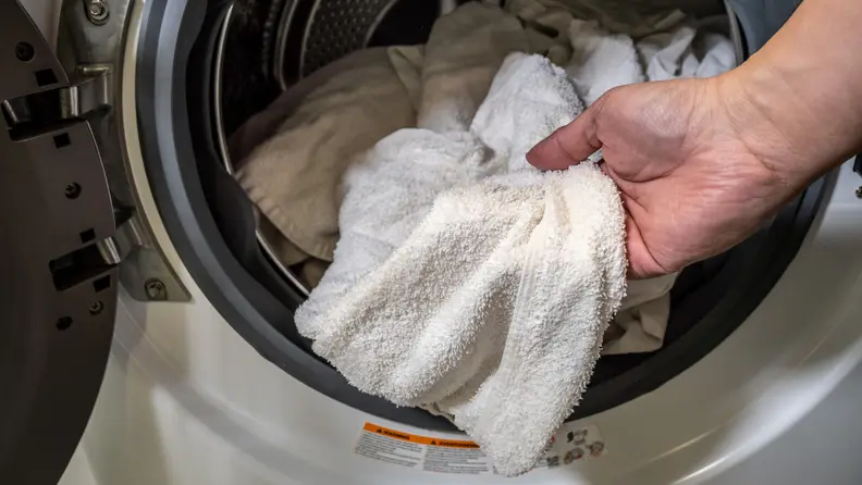 The WM3900HWA spun out tons of extra water, meaning less work for your dryer.
