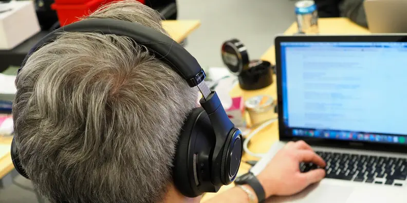 Plantronics Backbeat Pro In Use