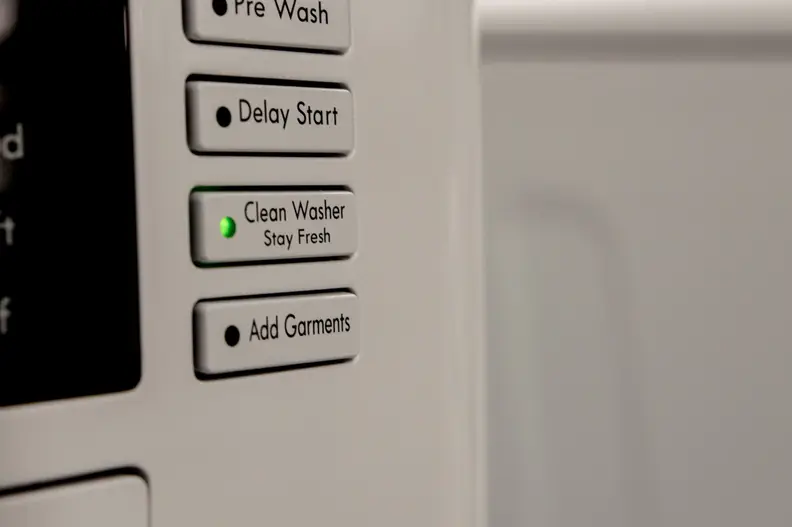 Stay Fresh keeps laundry tumbling after a cycle is over to keep your clothes from getting musty.