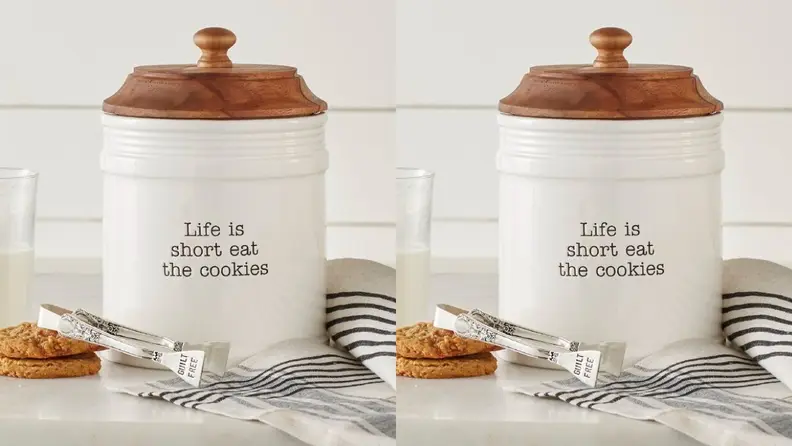 Best Kitchen Gifts: Mud Pie Cookie Jar